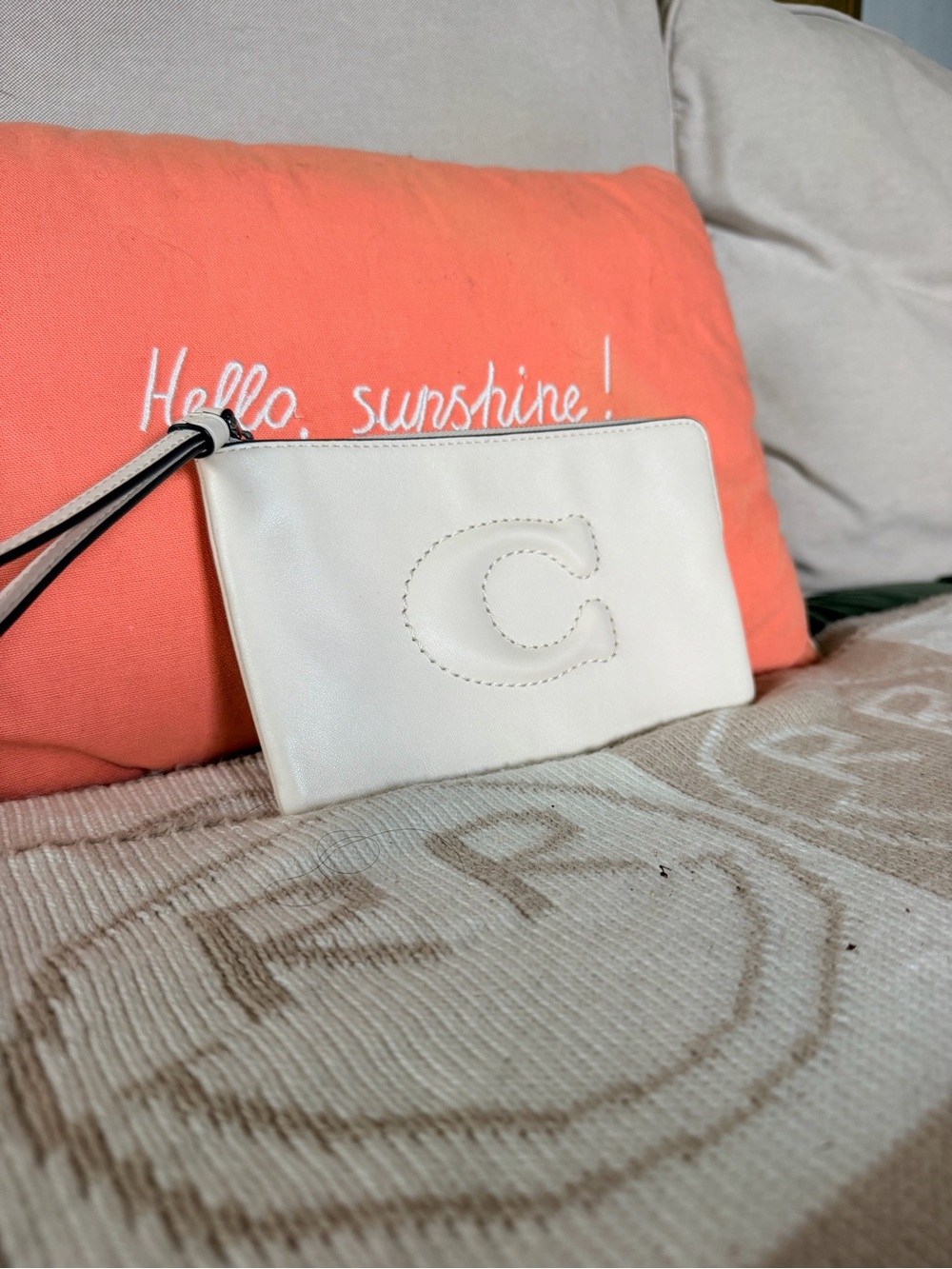 Coach White Leather Wristlet Clutch